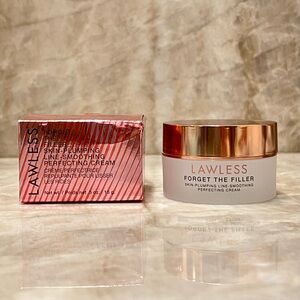 Lawless Forget the Filler Skin-Plumping Line-Smoothing Moisturizer